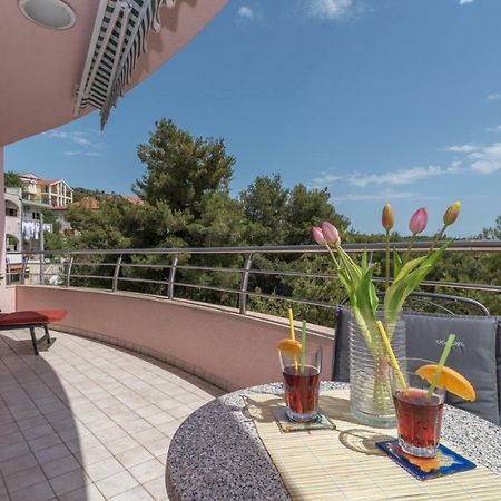 Apartment Sea View Trogir Exterior foto