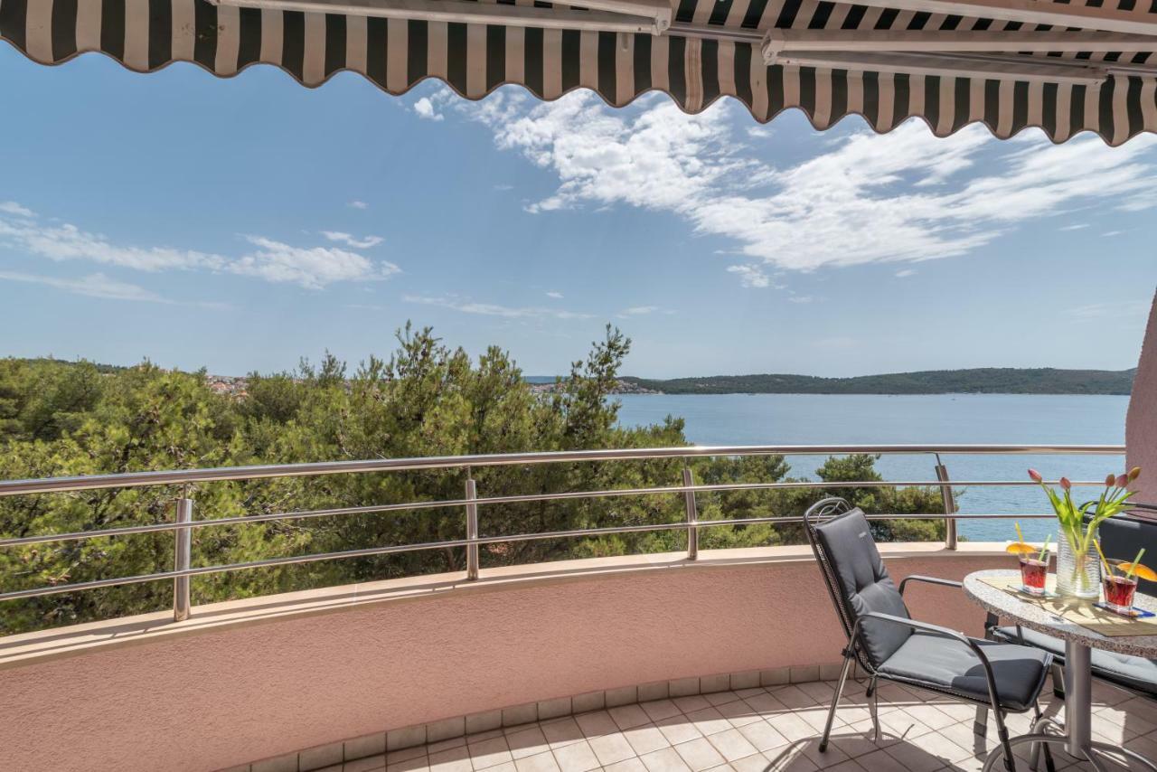 Apartment Sea View Trogir Exterior foto